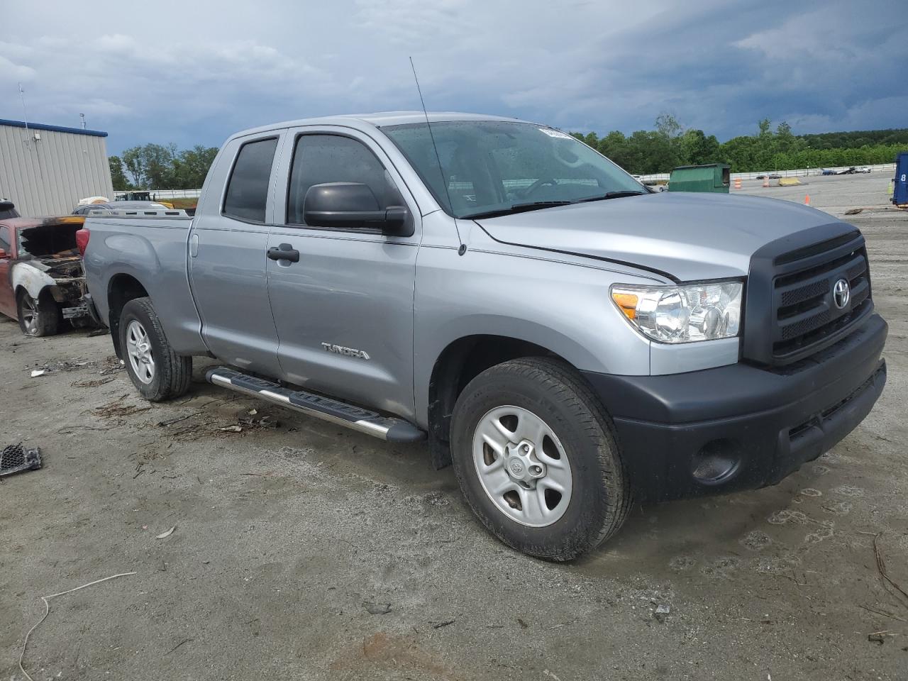 Photo 3 VIN: 5TFRM5F16BX029800 - TOYOTA TUNDRA 