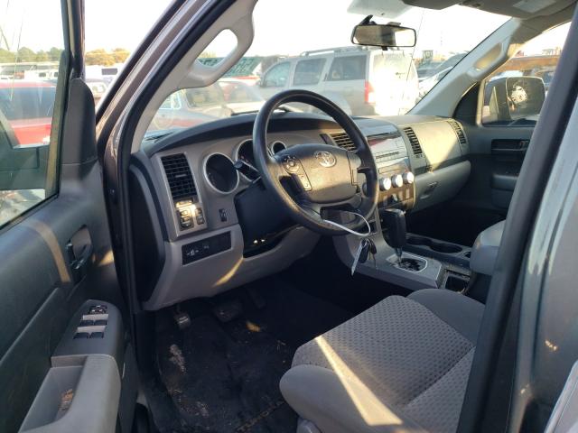 Photo 8 VIN: 5TFRM5F16CX047277 - TOYOTA TUNDRA DOU 