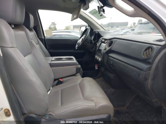 Photo 4 VIN: 5TFRM5F16JX123657 - TOYOTA TUNDRA 