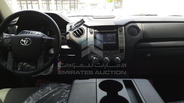 Photo 15 VIN: 5TFRM5F16JX129085 - TOYOTA TUNDRA 