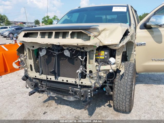 Photo 5 VIN: 5TFRM5F16KX142663 - TOYOTA TUNDRA 