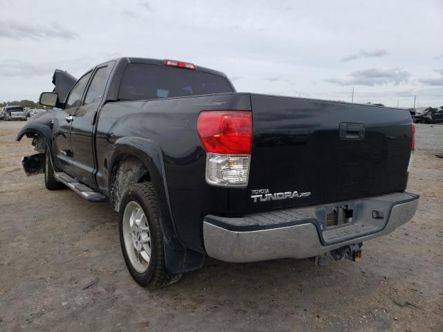 Photo 2 VIN: 5TFRM5F17AX007643 - TOYOTA TUNDRA DOU 