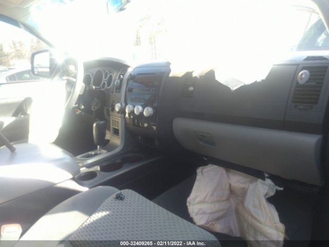 Photo 4 VIN: 5TFRM5F17AX007853 - TOYOTA TUNDRA 2WD TRUCK 