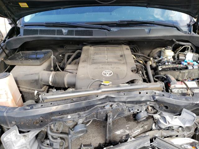 Photo 6 VIN: 5TFRM5F17BX022578 - TOYOTA TUNDRA DOU 