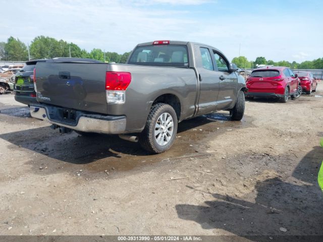 Photo 3 VIN: 5TFRM5F17BX028817 - TOYOTA TUNDRA 