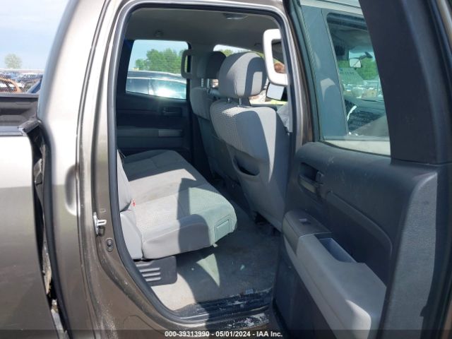 Photo 7 VIN: 5TFRM5F17BX028817 - TOYOTA TUNDRA 