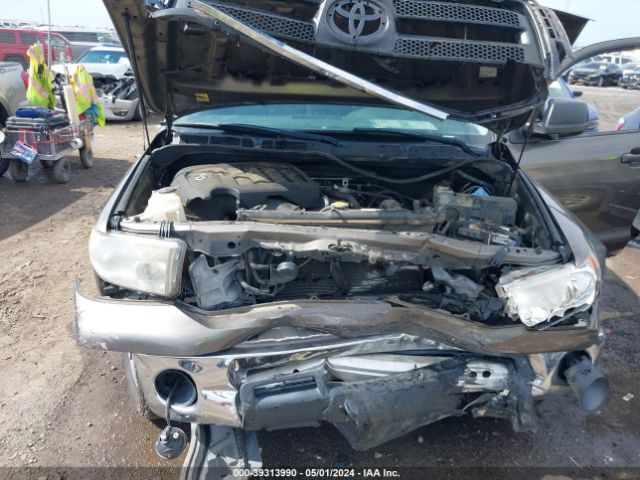 Photo 9 VIN: 5TFRM5F17BX028817 - TOYOTA TUNDRA 