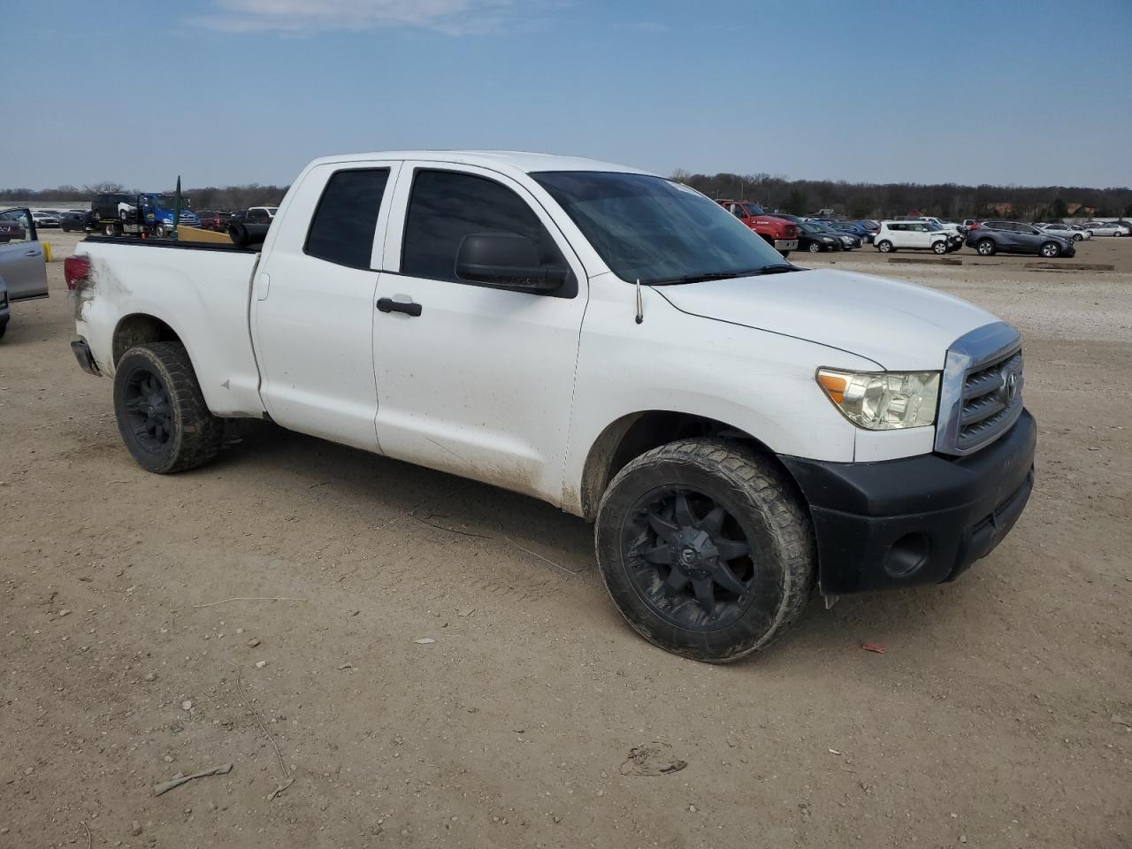 Photo 3 VIN: 5TFRM5F17BX031460 - TOYOTA TUNDRA 