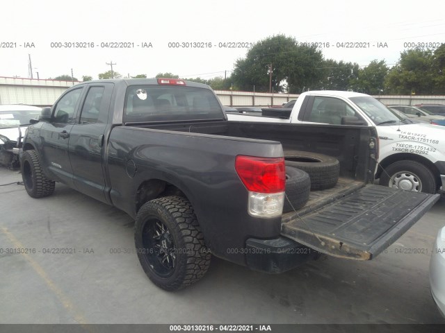 Photo 2 VIN: 5TFRM5F17BX032222 - TOYOTA TUNDRA 2WD TRUCK 