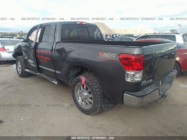 Photo 2 VIN: 5TFRM5F17CX045778 - TOYOTA TUNDRA 2WD TRUCK 