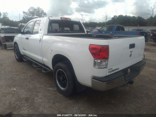 Photo 2 VIN: 5TFRM5F17CX045974 - TOYOTA TUNDRA 2WD TRUCK 