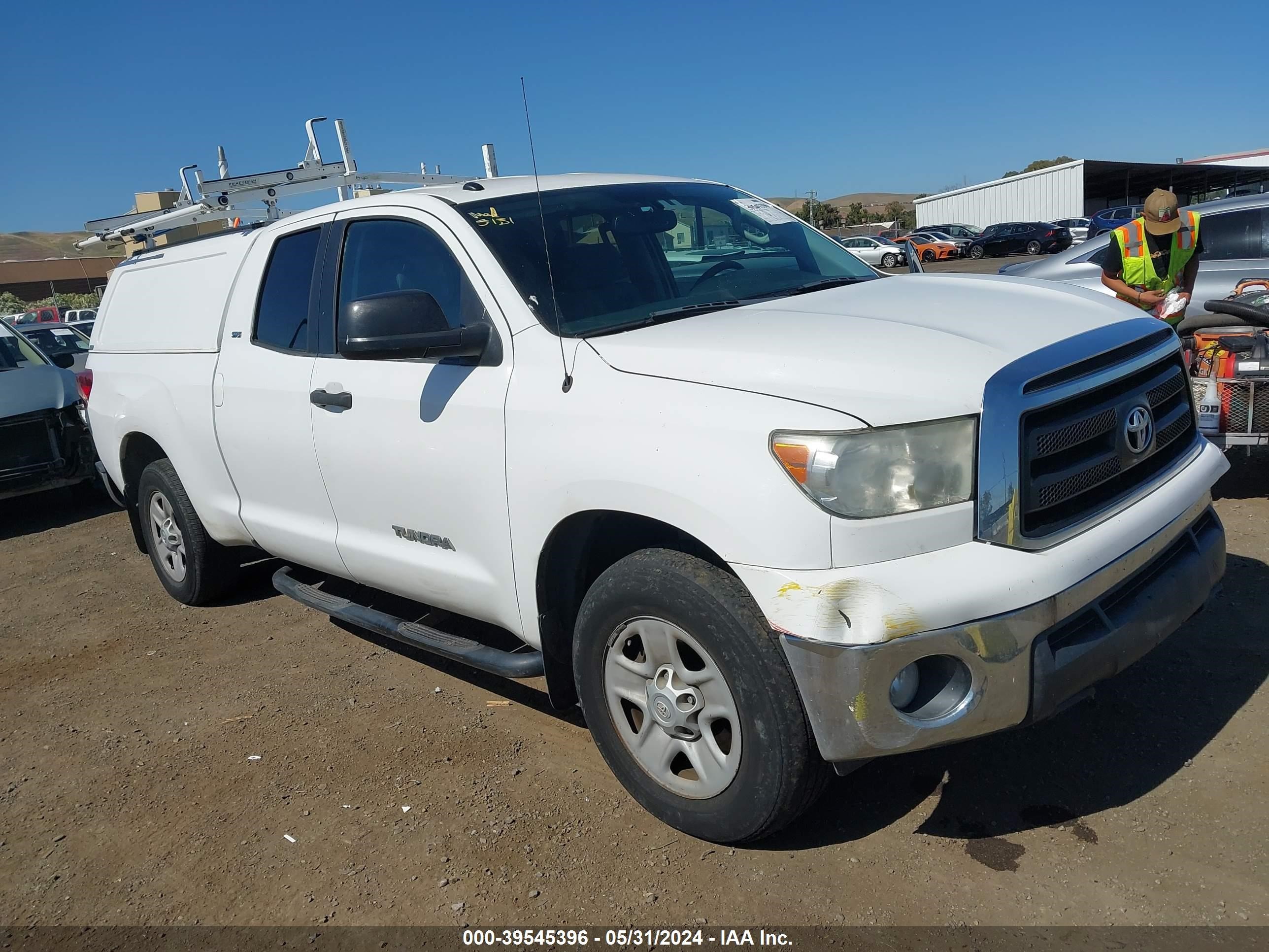 Photo 0 VIN: 5TFRM5F17DX064817 - TOYOTA TUNDRA 