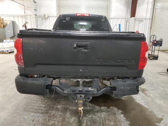 Photo 5 VIN: 5TFRM5F17HX112824 - TOYOTA TUNDRA DOU 