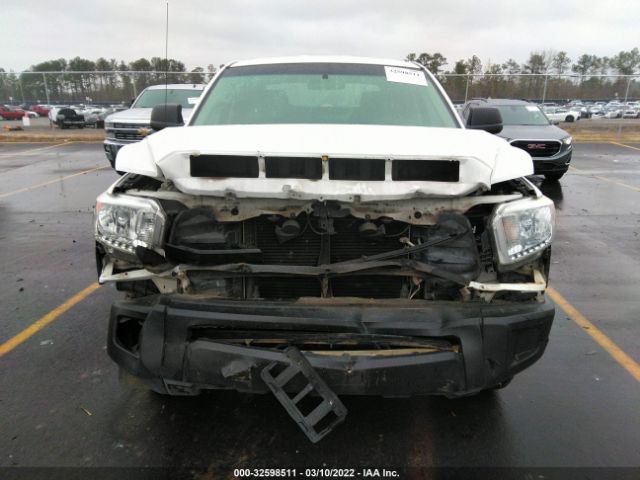 Photo 5 VIN: 5TFRM5F17HX118235 - TOYOTA TUNDRA 2WD 