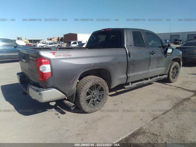 Photo 3 VIN: 5TFRM5F17JX127698 - TOYOTA TUNDRA 2WD 