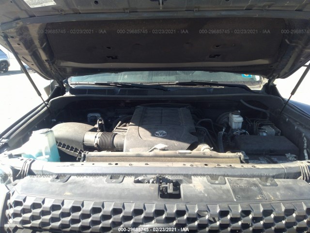 Photo 9 VIN: 5TFRM5F17JX127698 - TOYOTA TUNDRA 2WD 