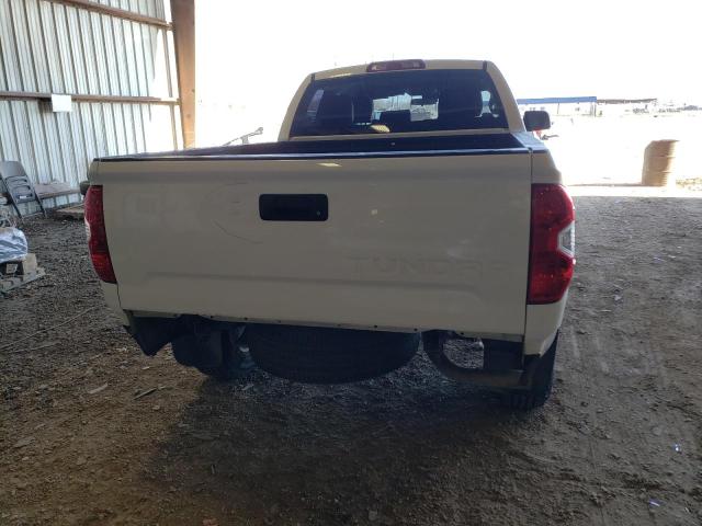 Photo 5 VIN: 5TFRM5F17JX131203 - TOYOTA TUNDRA DOU 