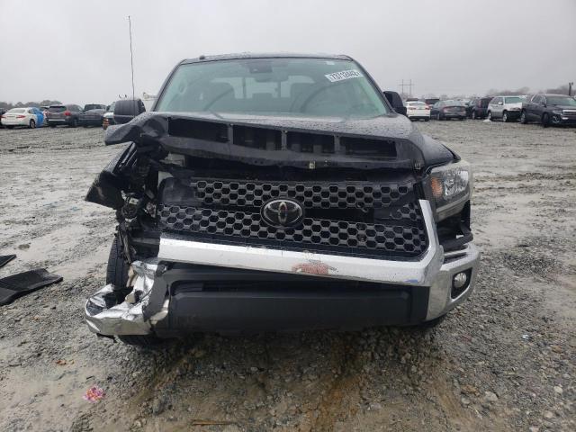 Photo 4 VIN: 5TFRM5F17KX141845 - TOYOTA TUNDRA DOU 