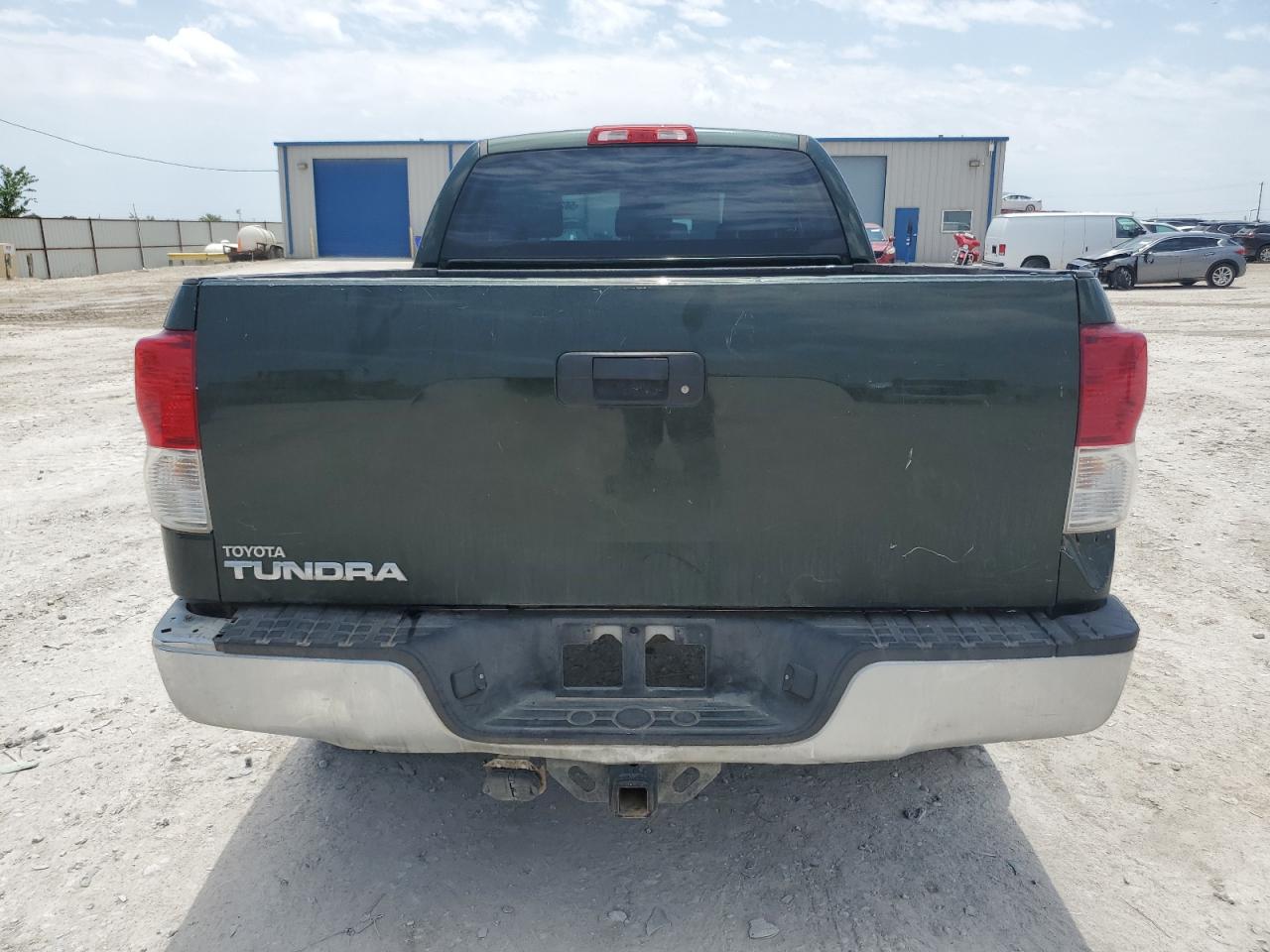 Photo 5 VIN: 5TFRM5F18AX002029 - TOYOTA TUNDRA 