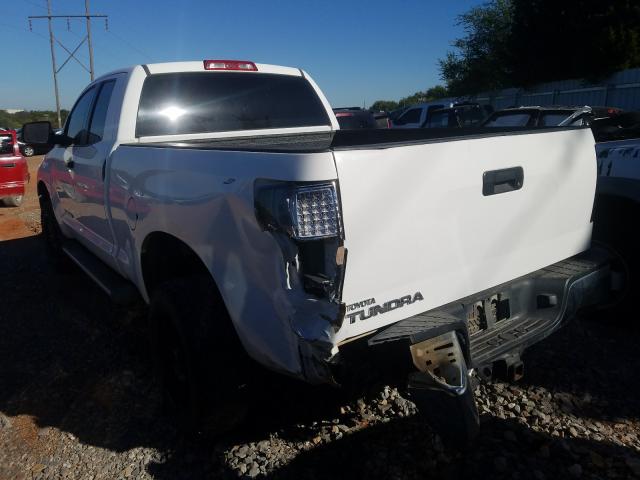 Photo 2 VIN: 5TFRM5F18AX017498 - TOYOTA TUNDRA DOU 