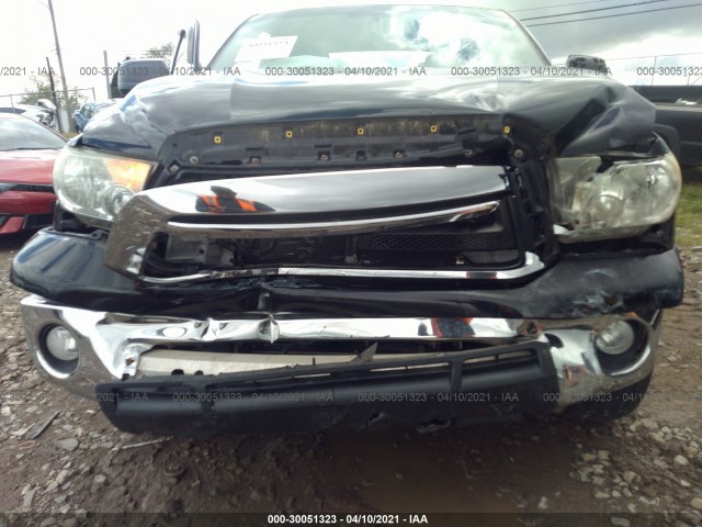 Photo 5 VIN: 5TFRM5F18BX023626 - TOYOTA TUNDRA 2WD TRUCK 