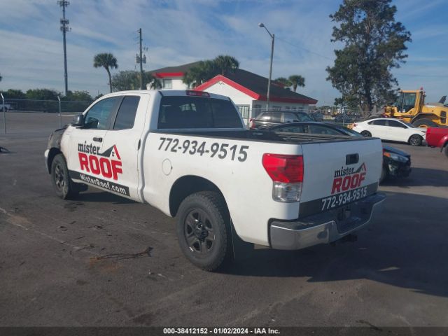 Photo 2 VIN: 5TFRM5F18BX034495 - TOYOTA TUNDRA 