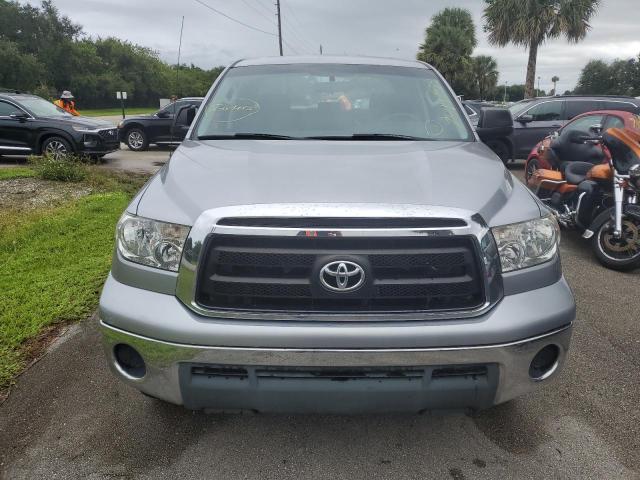 Photo 4 VIN: 5TFRM5F18CX047605 - TOYOTA TUNDRA DOU 