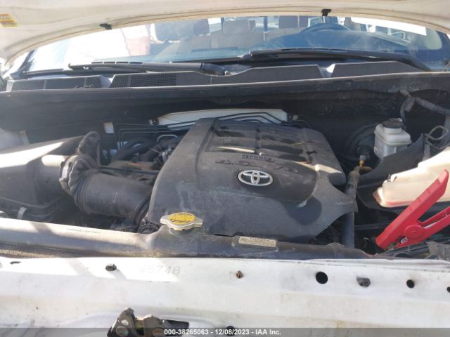 Photo 9 VIN: 5TFRM5F18DX052319 - TOYOTA TUNDRA 