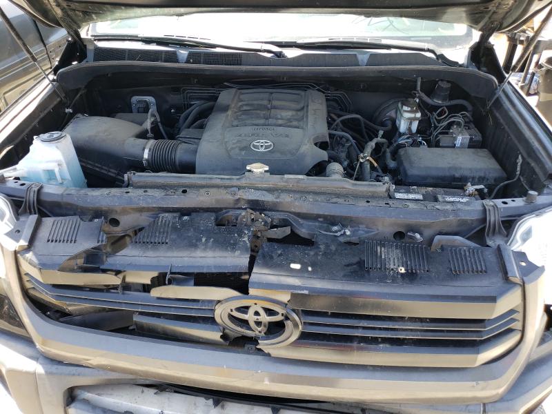 Photo 6 VIN: 5TFRM5F18GX096809 - TOYOTA TUNDRA DOU 