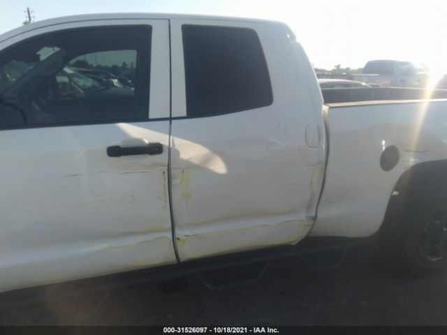 Photo 5 VIN: 5TFRM5F18HX115165 - TOYOTA TUNDRA 2WD 