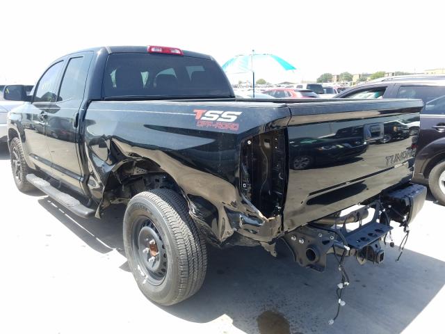 Photo 2 VIN: 5TFRM5F18KX139117 - TOYOTA TUNDRA DOU 