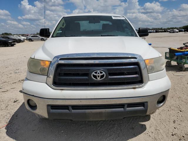 Photo 4 VIN: 5TFRM5F19BX030603 - TOYOTA TUNDRA DOU 