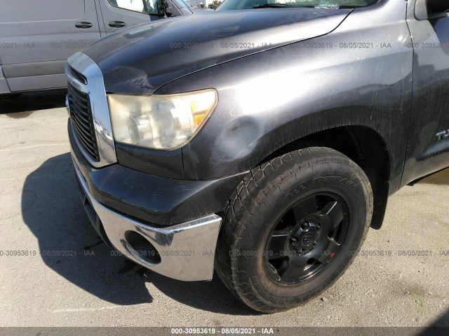 Photo 5 VIN: 5TFRM5F19BX035865 - TOYOTA TUNDRA 2WD TRUCK 