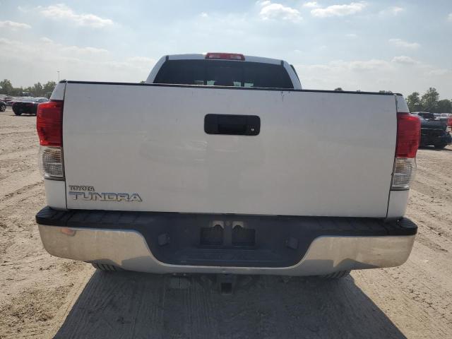 Photo 5 VIN: 5TFRM5F19CX037861 - TOYOTA TUNDRA DOU 