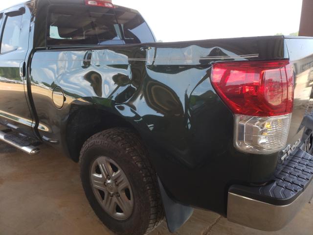 Photo 8 VIN: 5TFRM5F19CX038296 - TOYOTA TUNDRA DOU 