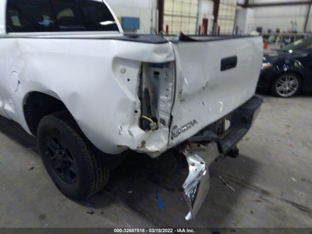 Photo 5 VIN: 5TFRM5F19CX039576 - TOYOTA TUNDRA 2WD TRUCK 