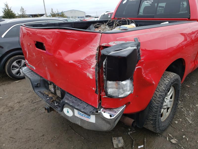 Photo 8 VIN: 5TFRM5F19CX049816 - TOYOTA TUNDRA DOU 