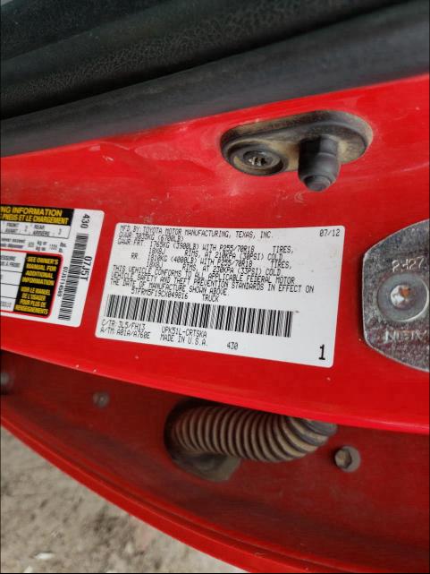 Photo 9 VIN: 5TFRM5F19CX049816 - TOYOTA TUNDRA DOU 