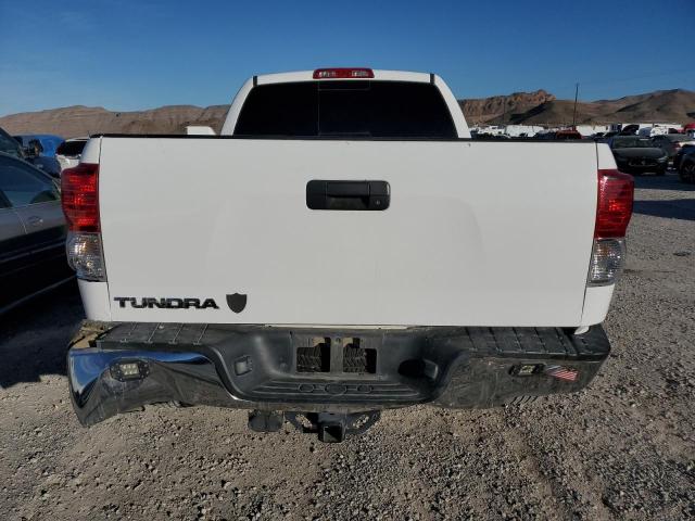 Photo 5 VIN: 5TFRM5F19DX056170 - TOYOTA TUNDRA DOU 