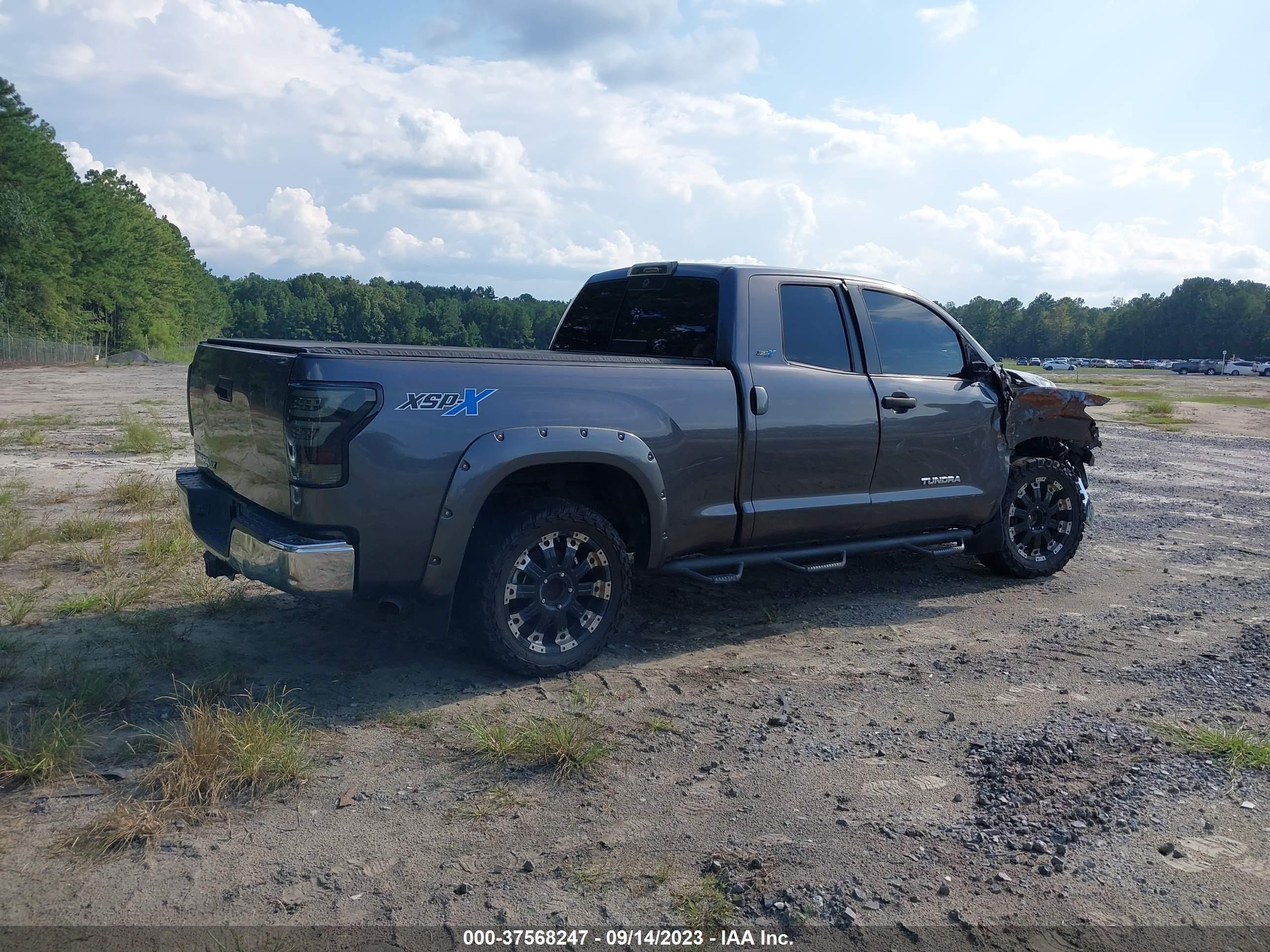 Photo 3 VIN: 5TFRM5F19DX059490 - TOYOTA TUNDRA 