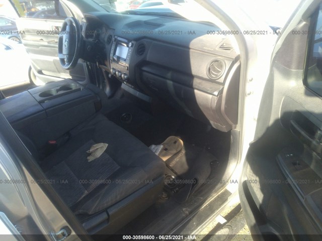 Photo 4 VIN: 5TFRM5F19FX087759 - TOYOTA TUNDRA 2WD TRUCK 