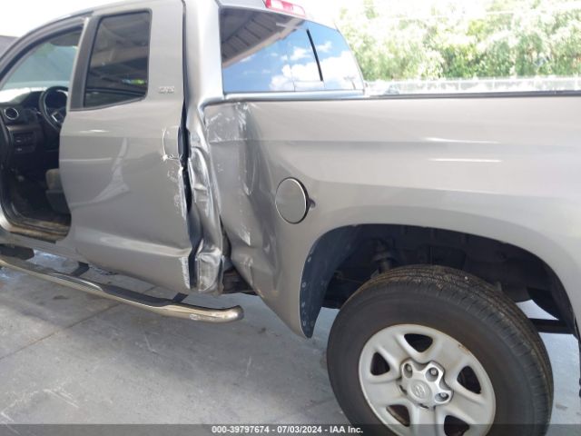 Photo 5 VIN: 5TFRM5F19FX091813 - TOYOTA TUNDRA 