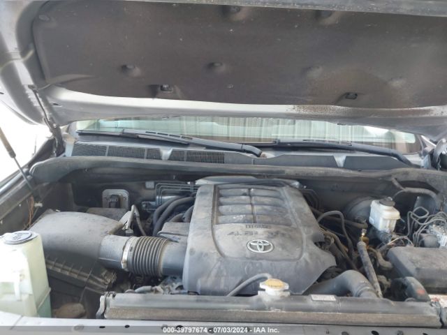 Photo 9 VIN: 5TFRM5F19FX091813 - TOYOTA TUNDRA 