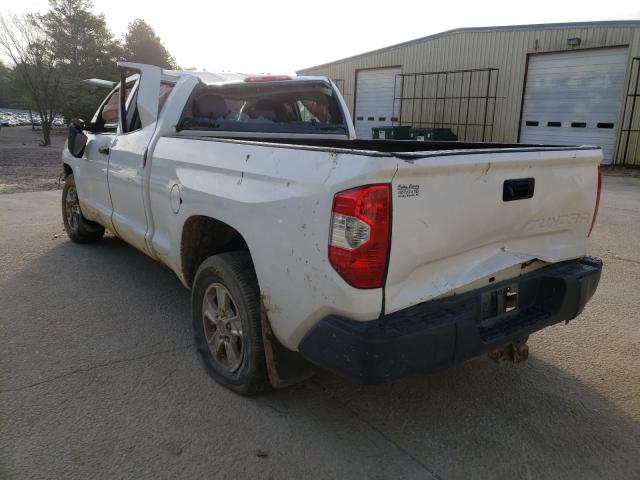 Photo 2 VIN: 5TFRM5F19GX097385 - TOYOTA TUNDRA DOU 