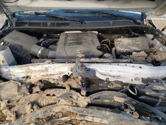 Photo 6 VIN: 5TFRM5F19GX097385 - TOYOTA TUNDRA DOU 