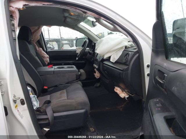 Photo 4 VIN: 5TFRM5F19HX116843 - TOYOTA TUNDRA 