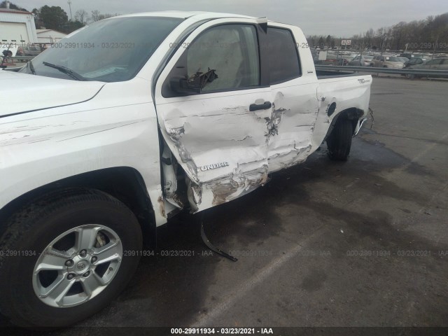 Photo 5 VIN: 5TFRM5F19HX118236 - TOYOTA TUNDRA 2WD 