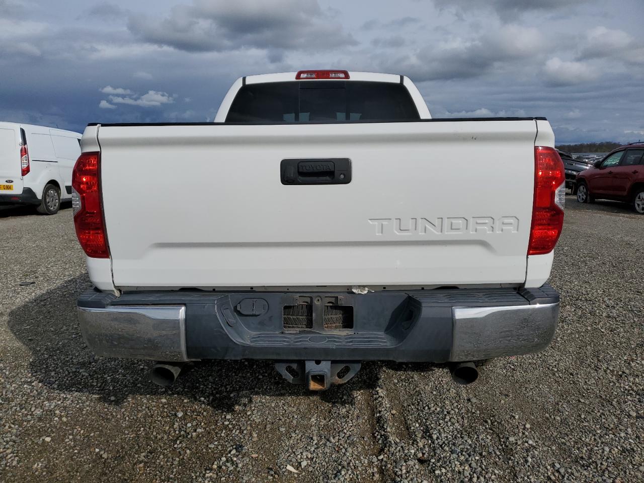 Photo 5 VIN: 5TFRM5F19HX119919 - TOYOTA TUNDRA 