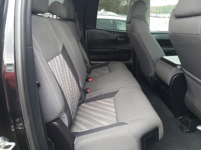 Photo 5 VIN: 5TFRM5F19JX129212 - TOYOTA TUNDRA DOU 
