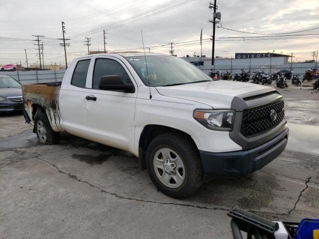 Photo 3 VIN: 5TFRM5F19JX131378 - TOYOTA TUNDRA DOU 